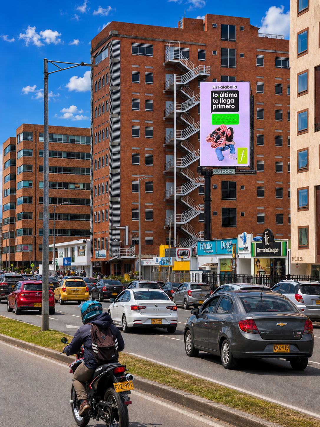 Pantalla digital vertical Autopista Norte 100